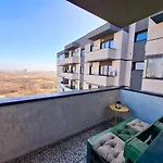 Homey Vacaresti Apartment