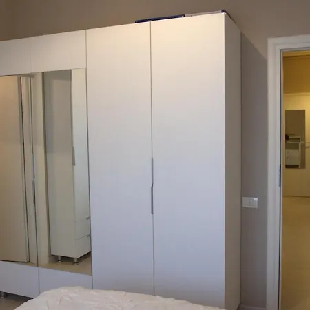Homey Vacaresti Apartment Bucharest