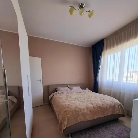 Homey Vacaresti Apartment Bucharest