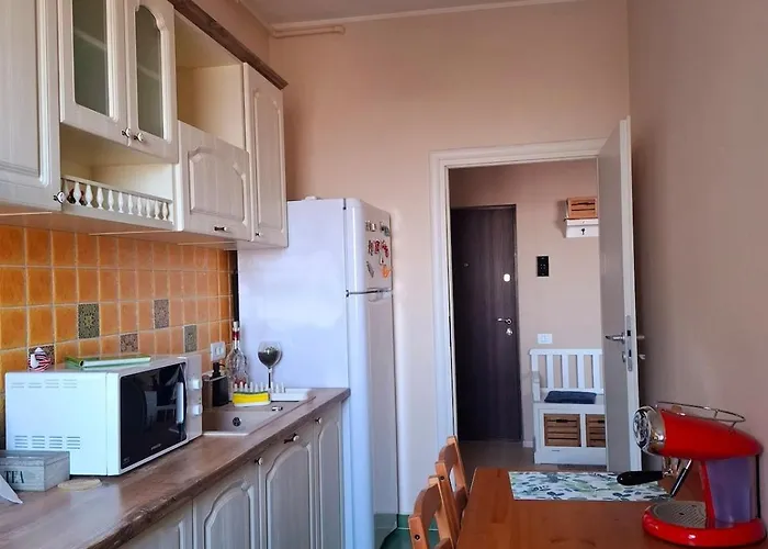 Homey Vacaresti Apartment Bucharest